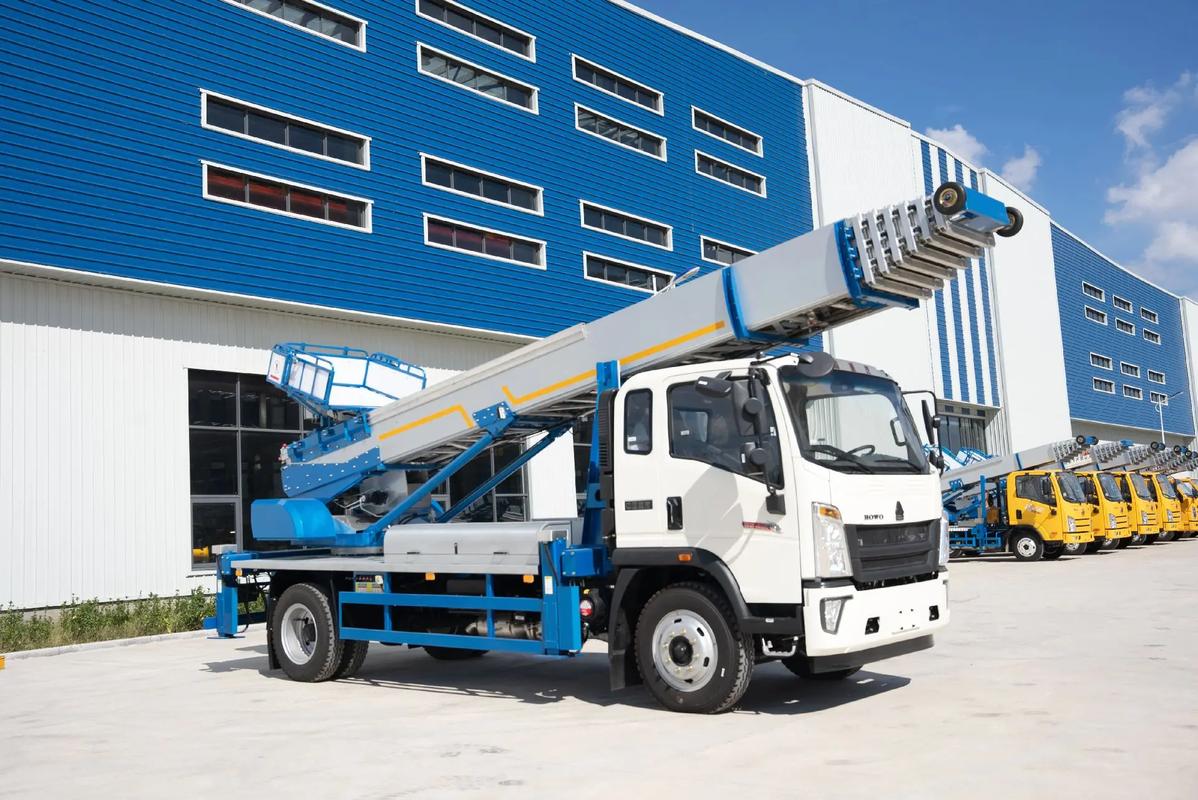 宣恩出租云梯车高空作业车 建筑垃圾搬运